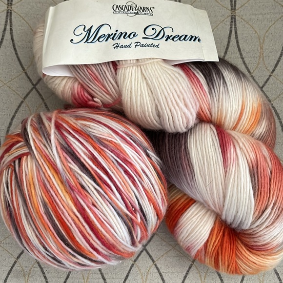 2 Skeins of 100% variegated merino fingering weight yarn for knitting crochet - Picture 3 of 6